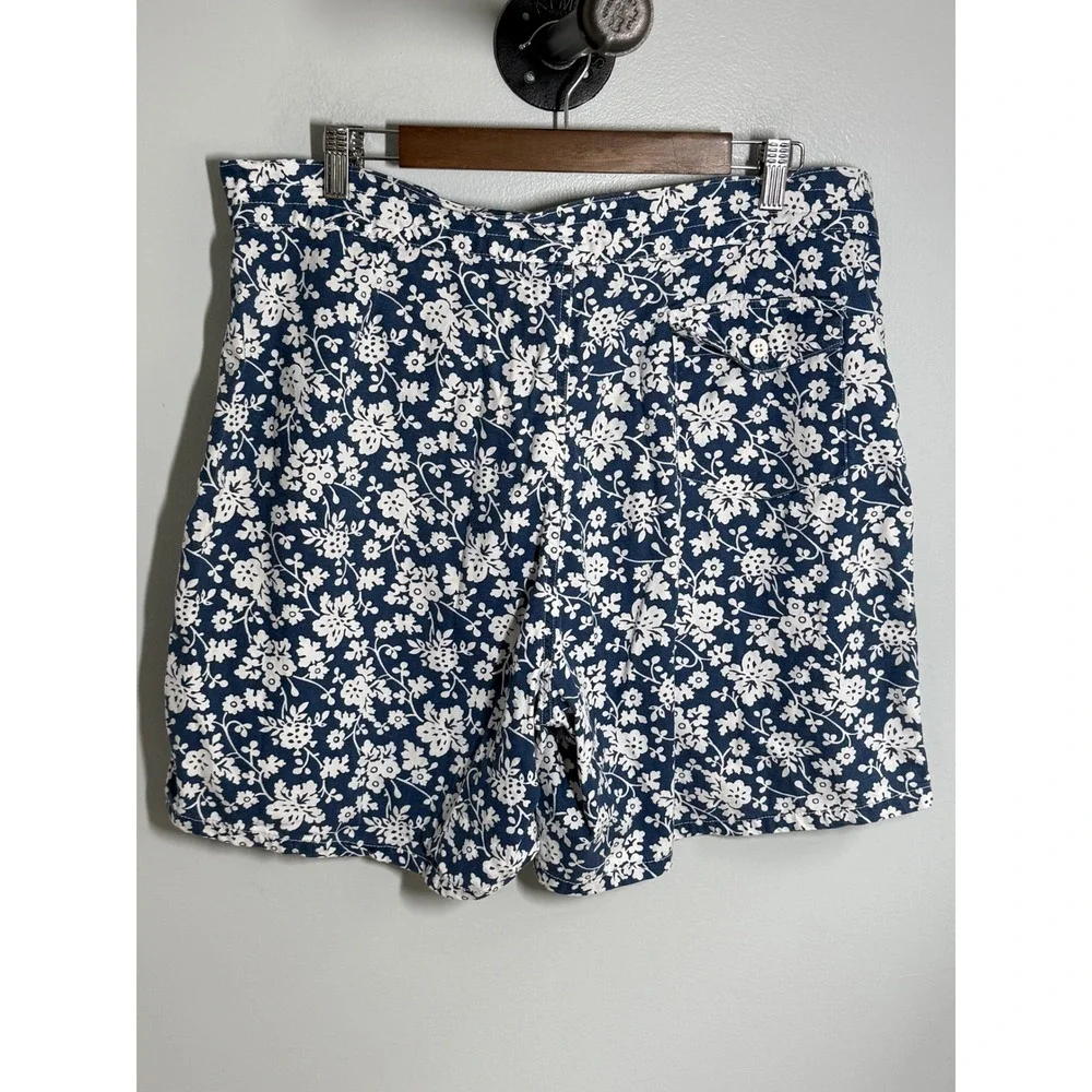 Vintage J.Crew Oarsmen Board Shorts Mens 38 Blue White Floral Cotton Canvas 6in